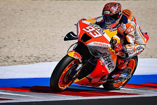 gambar marc marquez repsol honda team